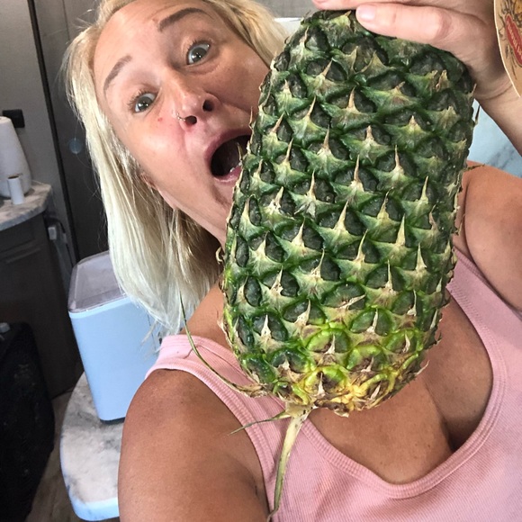 Poshmark Ambassador Sherry Berry - Picture 10 of 15